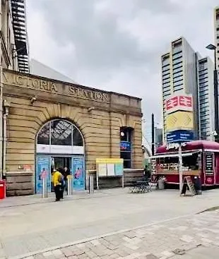 Hotel near College: Victoria Rooms