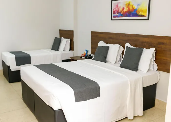 Hotel 4 estrelas: Roma Hotel by H Hotéis - Airport