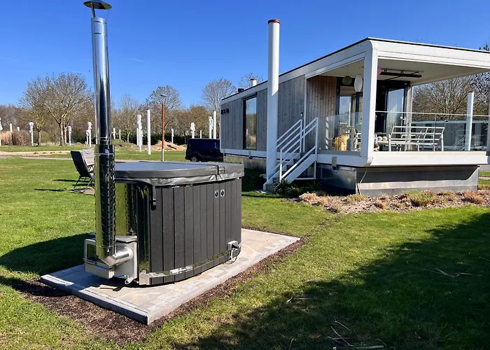 Centraal gelegen hotel: Maasparcje ecoLodge K2 Roermond