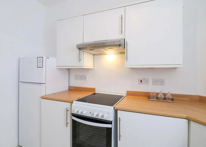 7 Athol Terrace