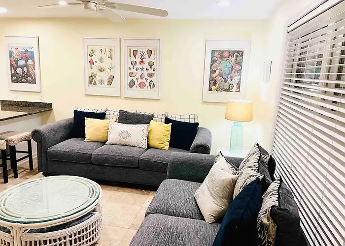 Sea Breeze, Beautiful Ocean Front Townhome