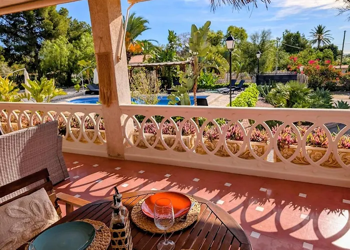 Villa, Big Pool With 3000M2 Garden And Bbq