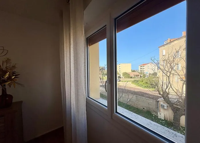 Appartement T3 Plein Centre Bord De Mer