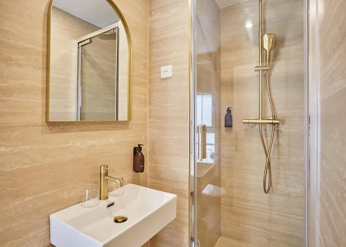 Hôtel Eiffel Rive Gauche