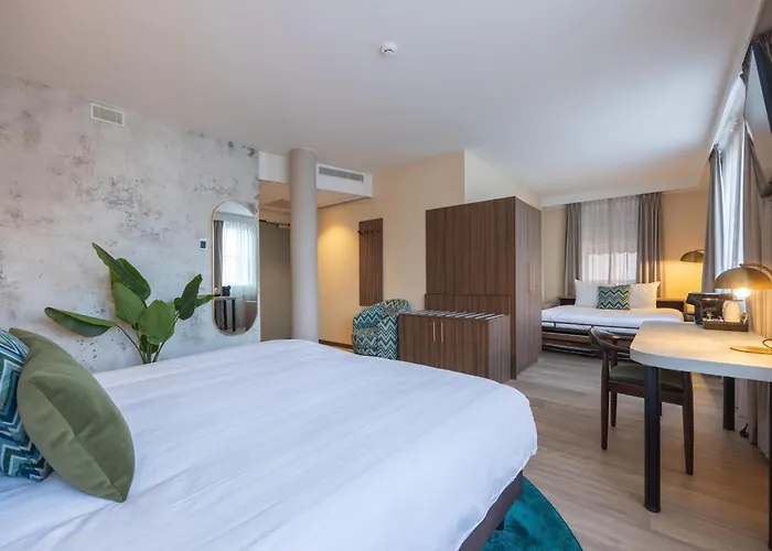 Luxury hotel only: Leonardo Hotel Breda City Center