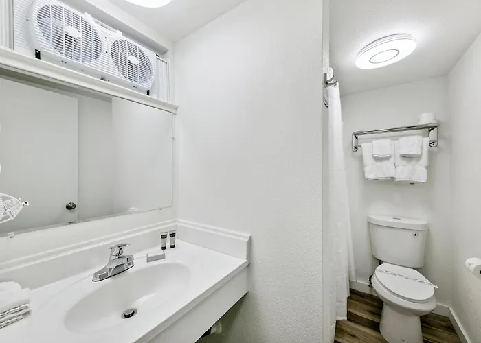 Motel: Ambassador Lake Tahoe