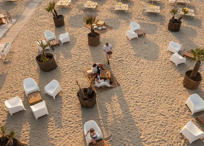 Club Del Sole Spina Family Collection