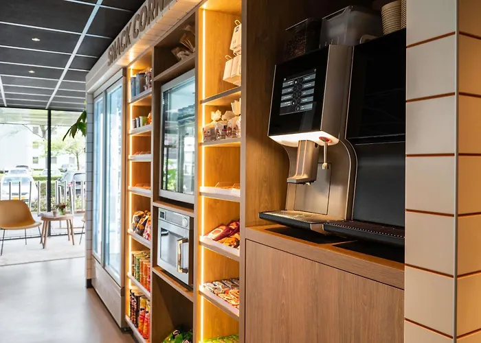 Ping Pong Hotel: Ibis Budget Amsterdam Airport