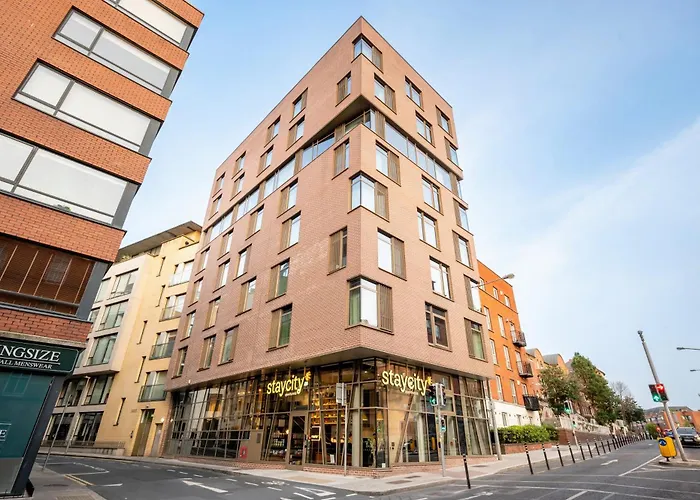 Hotel cerca del colegio: Staycity Aparthotels Dublin Castle