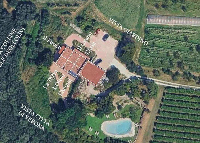 La Perlara - Adults Only