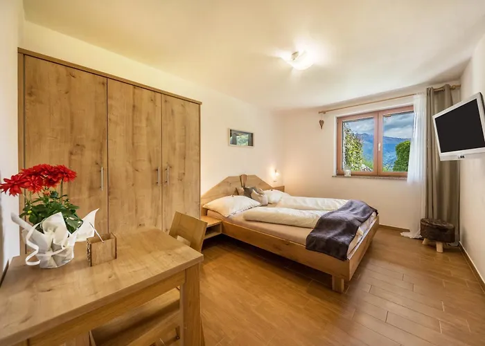 Pfandlerhof Ferienwohnung Rot