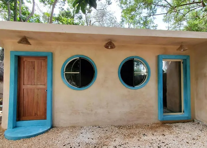Tubo Tulum Hostel