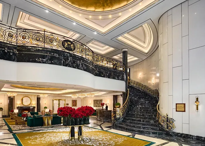 Hotel con piscina: Breidenbacher Hof, Best Hotel Of The Year 2026 - Die 101 Besten
