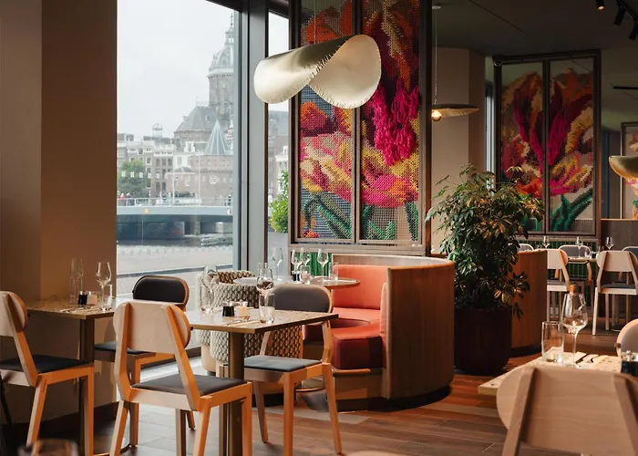5 star hotels Doubletree By Hilton Amsterdam Centraal Station