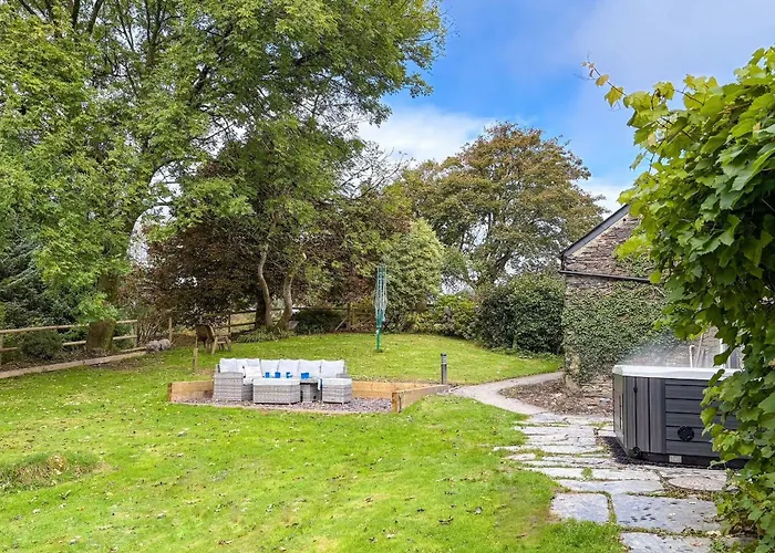 Lower Trengale Farm Holiday Cottages