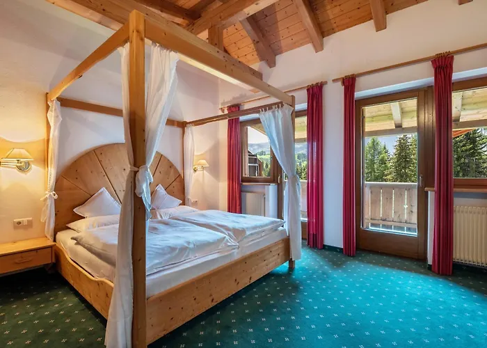 Sabina Dolomites Foehre