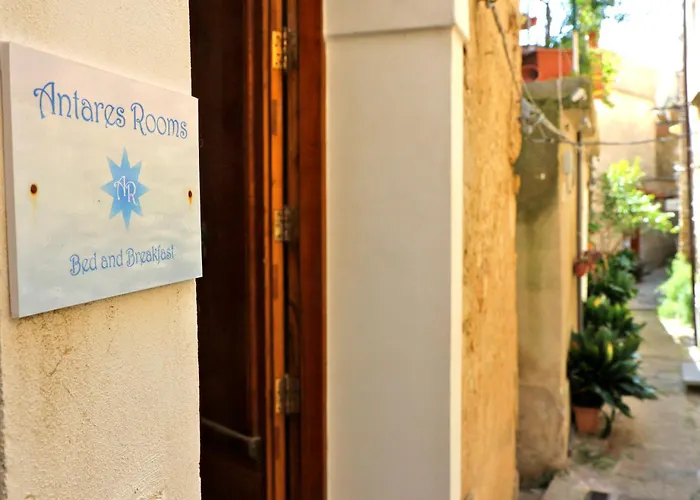  Antares Rooms