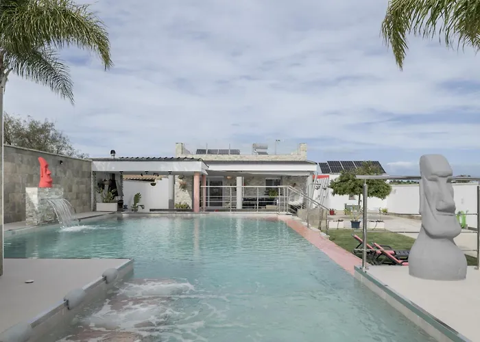 Villa Adán con piscina majestuosa