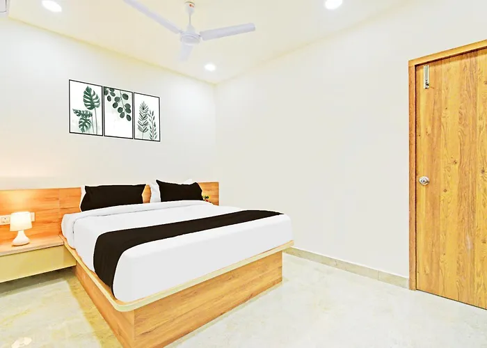 Super Townhouse Oak Kompally