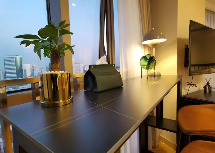 Shanghai Lerongju Boutique Apartment Metro Line 8 20Meter