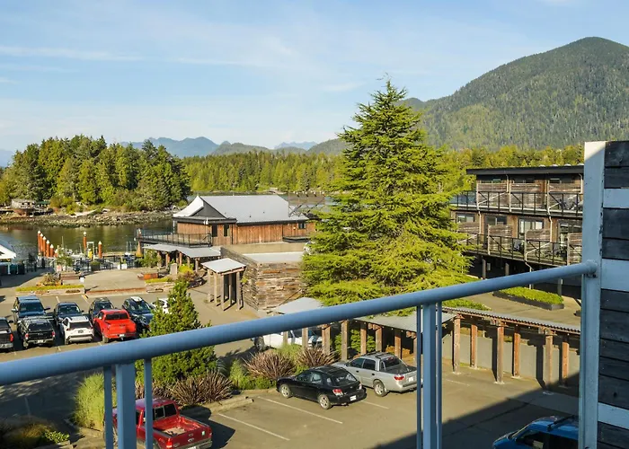 Tofino Resort + Marina