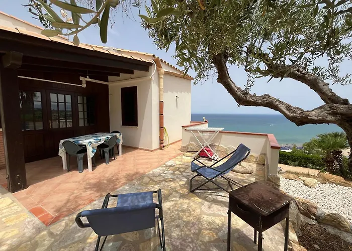 Blunda Holiday Home