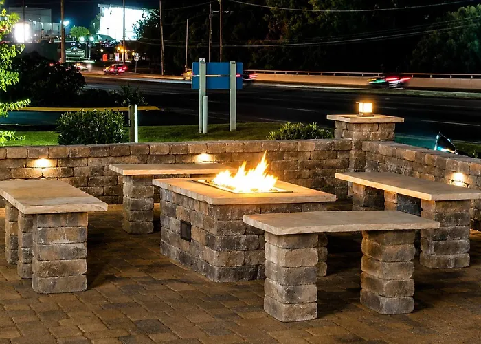 Days Inn By Wyndham Apple Valley Pigeon Forge/Sevierville