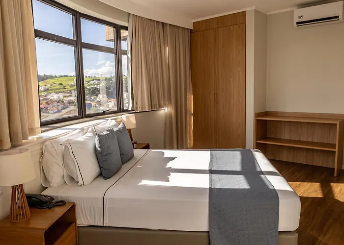 Marques Plaza Hotel