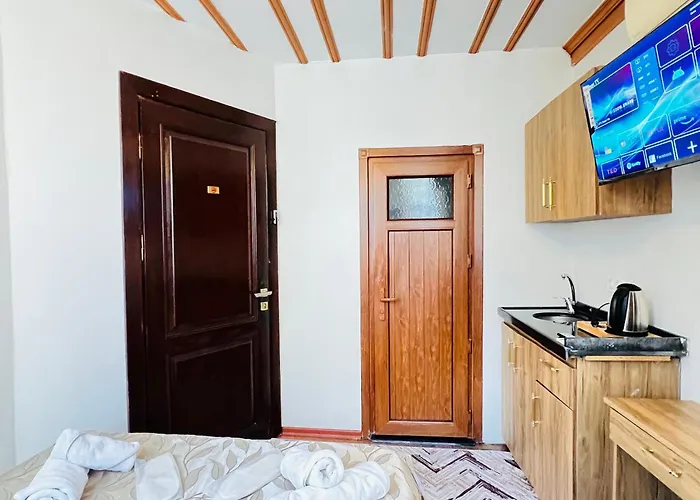 April Story Apart Hotel