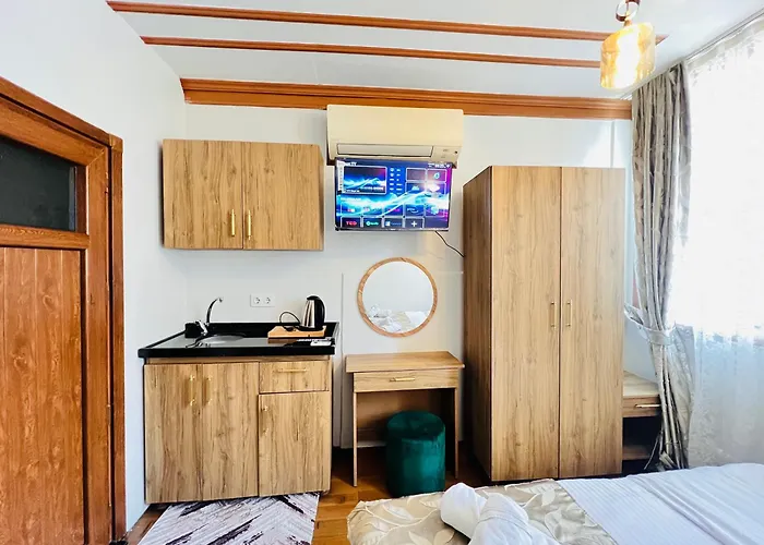 April Story Apart Hotel