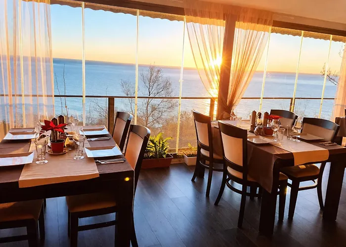Beach Apartment Rosa Rogosa