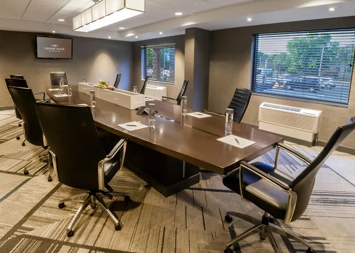 Kid friendly hotel Crowne Plaza Niagara Falls Ny - Riverside By Ihg