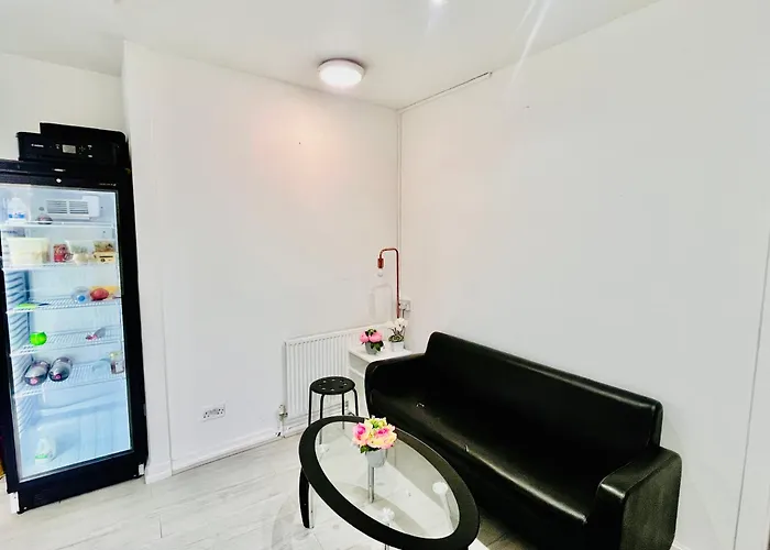 Y2 Guest House