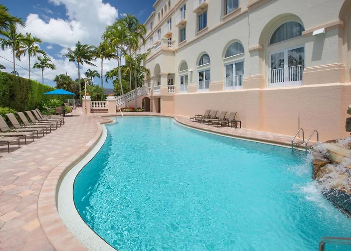 Hilton Naples