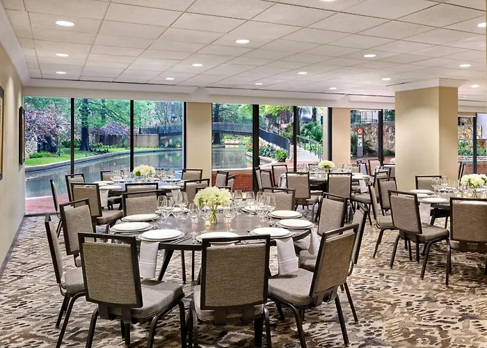 Resort: San Antonio Marriott Riverwalk