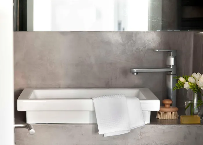  Eric Voekel Boutique s - Madrid Suites