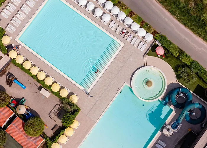 Club del Sole Le Palme Lazise Family Collection