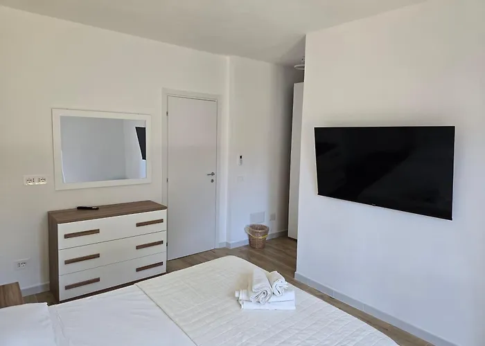 Guest House Tra Rocce E Mare