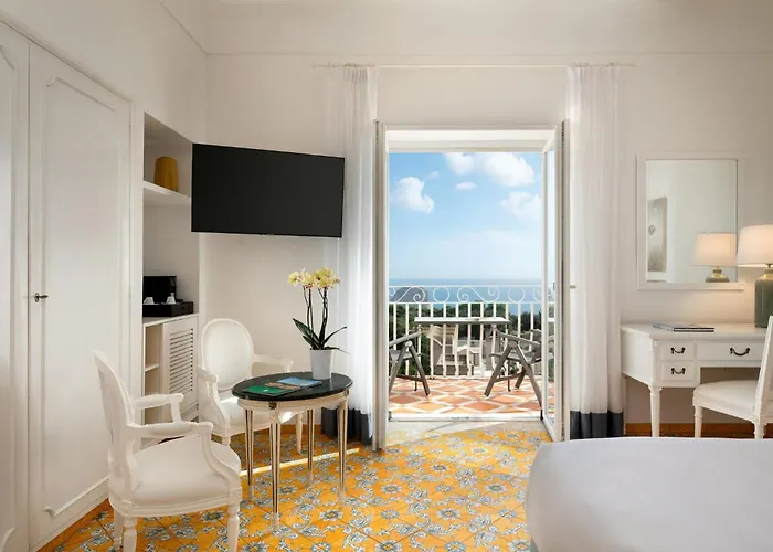 Kid friendly hotel Sina Flora