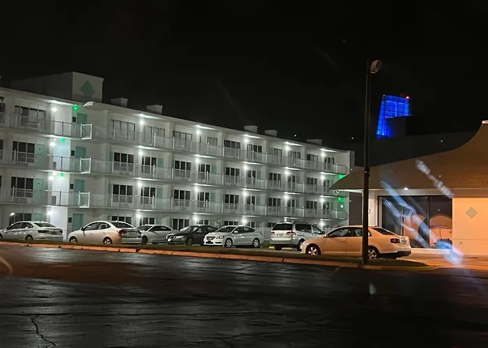Motel: Ambassadors Inn & Suites