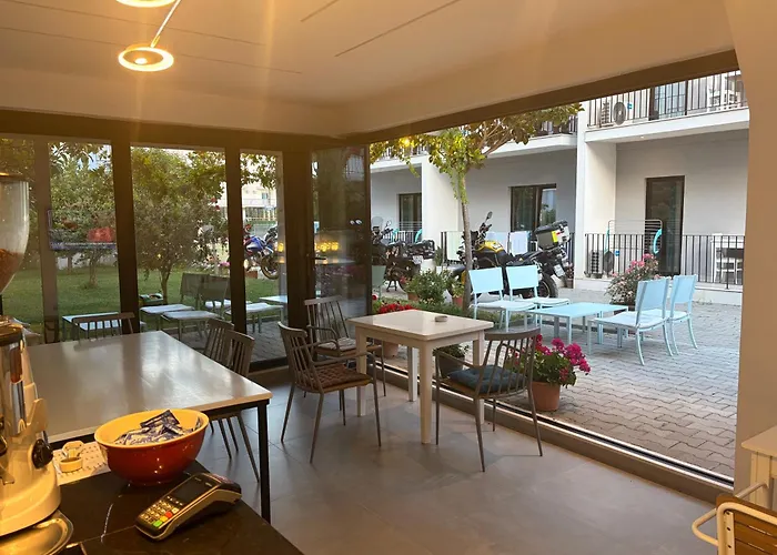 Vila Lazri