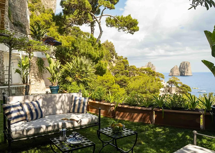 Cisterna Capri, Private Beach Front Property With Pool