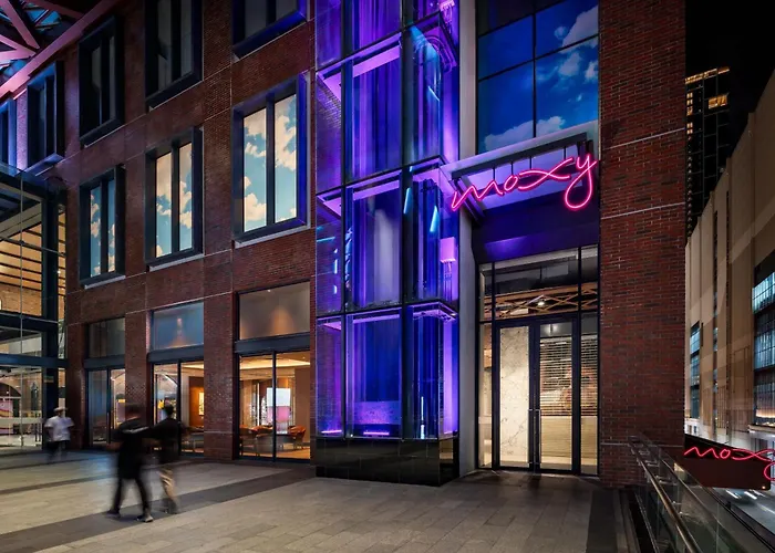 Moxy Bangkok Ratchaprasong