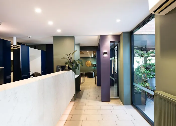 3 star hotels Belconnen Way & Serviced Apartments