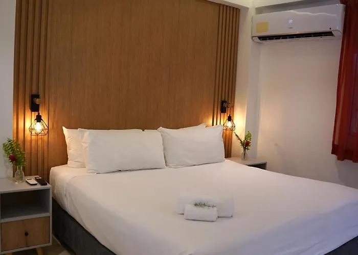 Albrook Inn