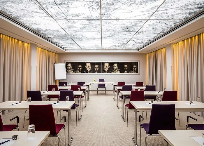  Pullman Munich