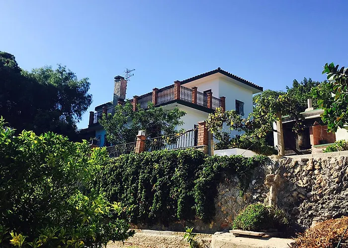 Spacious House Tortosa + Pool