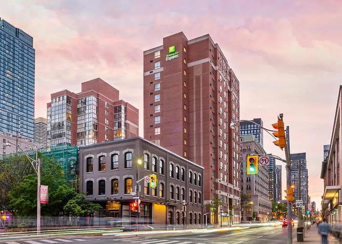 Holiday Inn Express Downtown By Ihg