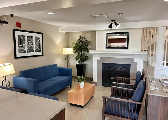 Cheap hotels Travelodge Suites By Wyndham Regina - Eastgate Bay