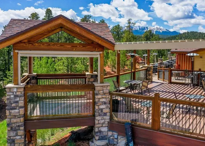 Woodland Country Lodge